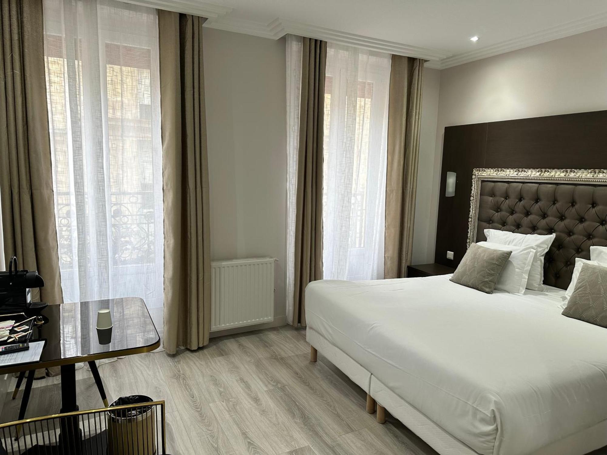 Hotel Riviera Renovated Париж Экстерьер фото