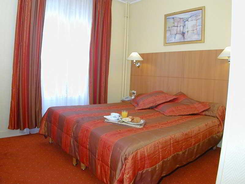 Hotel Riviera Renovated Париж Экстерьер фото