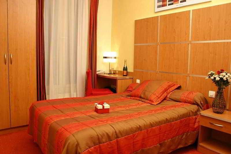 Hotel Riviera Renovated Париж Экстерьер фото